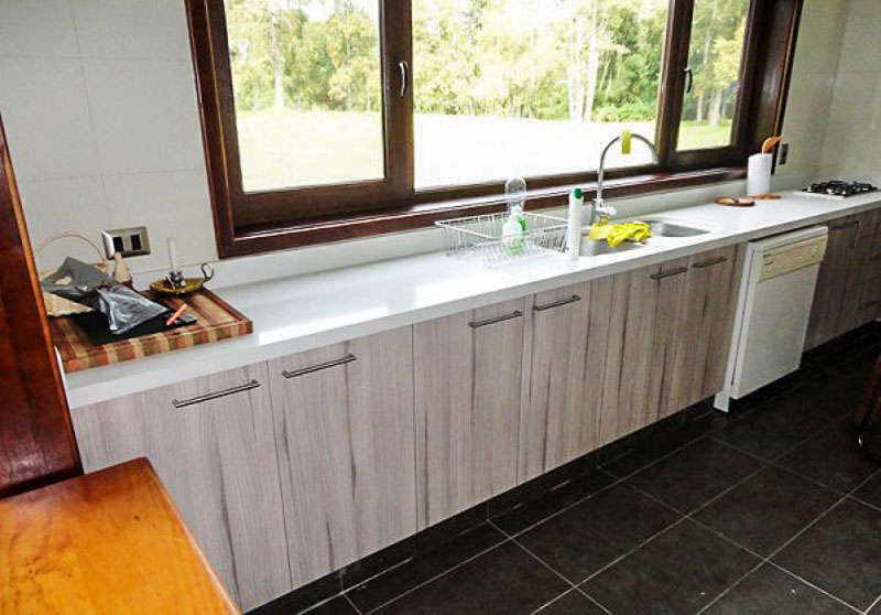 muebles de cocina con lavaplatos